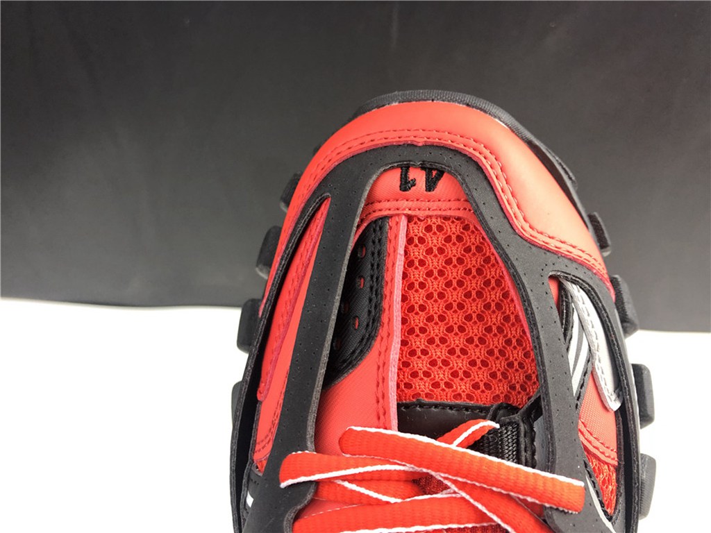BLG TRACK SNEAKER